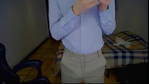 Snapshot of charlieseyer chatting on 01/08/26, 08:27 carlos reyes online show from 01/08/26, 08:27