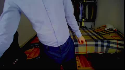 Snapshot of charlieseyer chatting on 01/14/26, 08:31 carlos reyes online show from 01/14/26, 08:31
