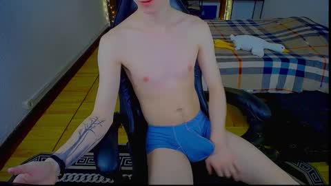 Snapshot of charlieseyer chatting on 01/17/26, 08:41 carlos reyes online show from 01/17/26, 08:41