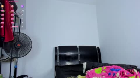 Snapshot of charlietaylorr__ chatting on 05/15/26, 10:50 Charlie online show from 05/15/26, 10:50