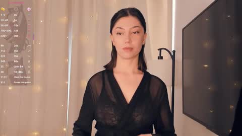 Snapshot of charlinepiker chatting on 02/03/26, 07:57 Yumi online show from 02/03/26, 07:57