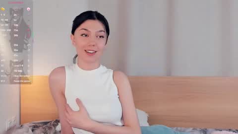 Snapshot of charlinepiker chatting on 02/27/26, 07:47 Yumi online show from 02/27/26, 07:47