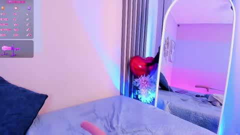 Snapshot of charloottee_1 chatting on 02/27/25, 04:53 Char 3  Lets go for the 100 Thumb-Up   online show from 02/27/25, 04:53