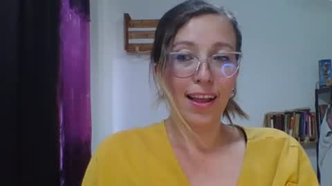 Snapshot of charlot_ponze chatting on 09/26/25, 07:40 charlott online show from 09/26/25, 07:40