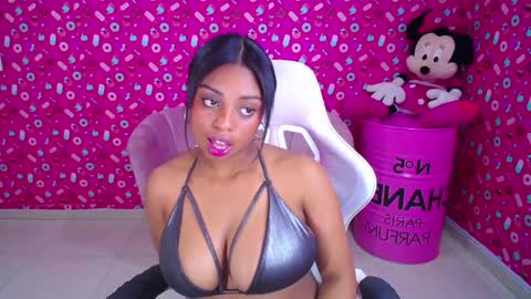 Charlote  online show from 02/05/25, 07:53