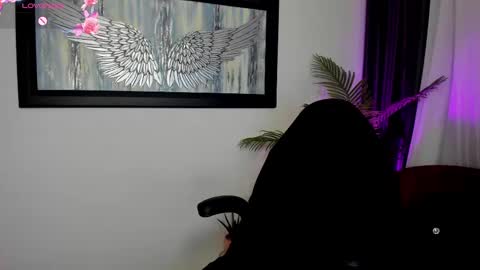 Charlote online show from 09/17/25, 11:45