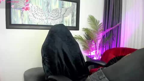 Charlote online show from 10/05/25, 11:52