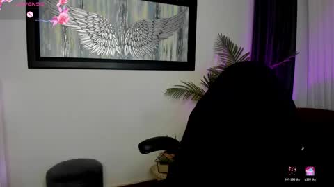 Charlote online show from 10/31/25, 11:44