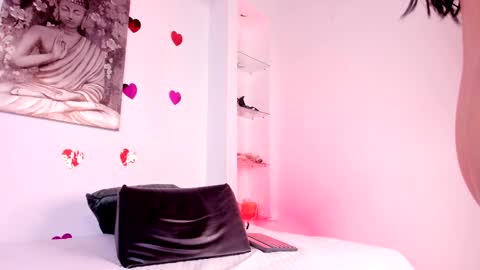 Snapshot of charlote_zc_ chatting on 02/16/25, 02:09 Charlote online show from 02/16/25, 02:09