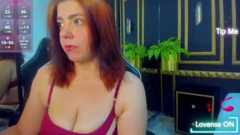 Snapshot of charlotee_rouse chatting on 11/01/25, 07:05 CHARLOTEE online show from 11/01/25, 07:05
