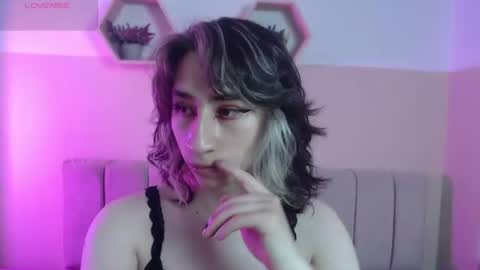 charlothe_dumont online show from 06/11/26, 02:48