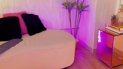   Charlotte  online show from 11/10/25, 07:46