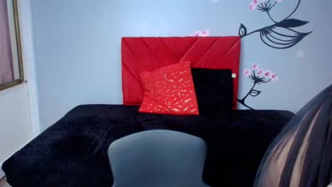 Snapshot of charlotte__gray chatting on 10/26/25, 12:22 CHARLOTTE GRAY online show from 10/26/25, 12:22