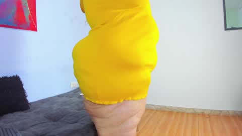 Snapshot of charlotte_curvy_ chatting on 01/18/25, 02:25 Angelica Charlotte online show from 01/18/25, 02:25