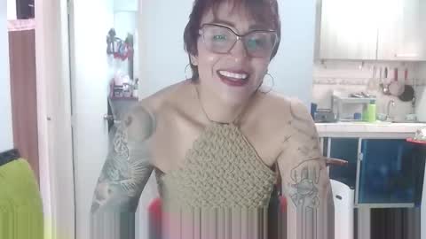 Snapshot of charlotte_gray_1 chatting on 04/10/26, 04:33 Charlotte online show from 04/10/26, 04:33