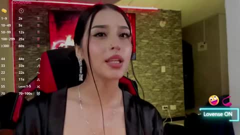 Charlotte  online show from 04/25/26, 12:57