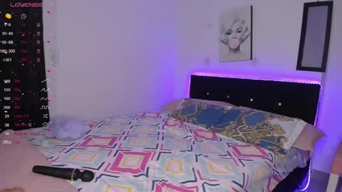 charlotte_hot47 online show from 01/10/25, 01:53