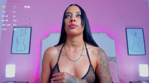 Snapshot of charlotte_kisss chatting on 11/24/25, 08:52 Charlotte online show from 11/24/25, 08:52