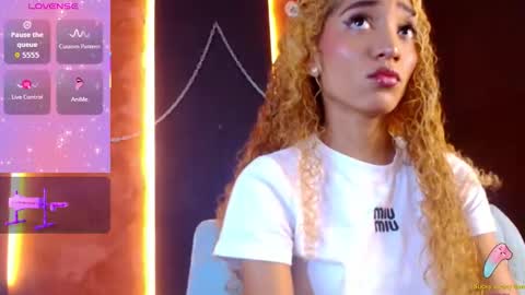 CHARLOTTE online show from 09/23/25, 12:52