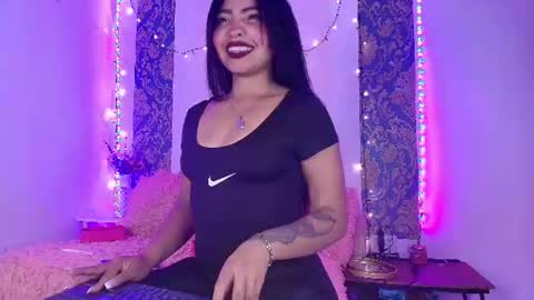 charlotte_princess_1 online show from 06/22/26, 05:37