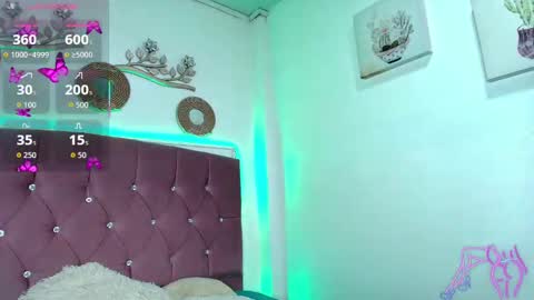 Snapshot of charlotte_walker1 chatting on 11/15/25, 03:19 charlotte_walker1 online show from 11/15/25, 03:19