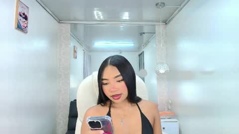 Snapshot of charlotte_walker1 chatting on 04/18/26, 03:21 charlotte_walker1 online show from 04/18/26, 03:21
