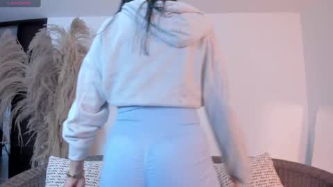 Snapshot of charlotte_whitee1 chatting on 03/05/25, 11:06 Charlotte Everyday From 0700 to 1300 Col Time online show from 03/05/25, 11:06