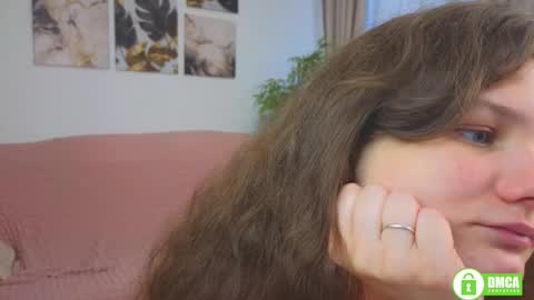 Snapshot of charlotte_wow chatting on 09/25/25, 03:27 Charlotte online show from 09/25/25, 03:27