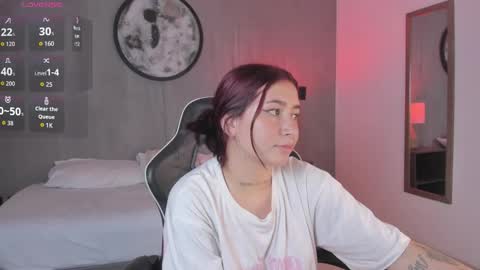 Snapshot of charlottee27_ chatting on 03/01/26, 09:22 Charlottee online show from 03/01/26, 09:22