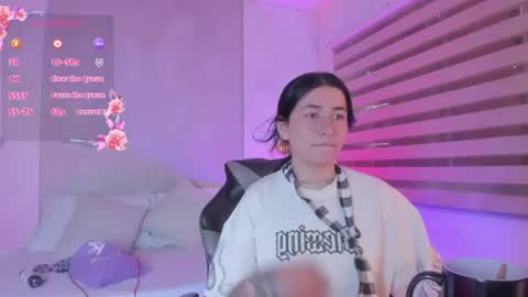 Charlottee online show from 07/28/26, 08:45