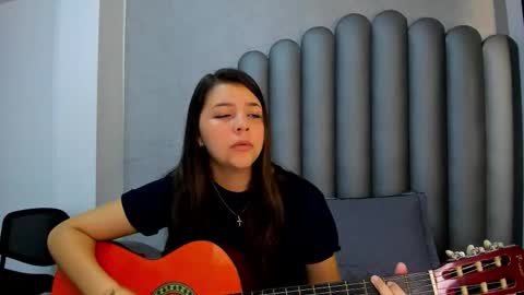 Snapshot of charlottee_starr chatting on 11/13/25, 09:14 charlottee_starr online show from 11/13/25, 09:14