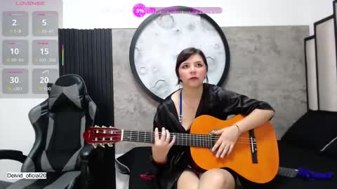 Snapshot of charlottee_starr chatting on 11/25/25, 08:53 charlottee_starr online show from 11/25/25, 08:53