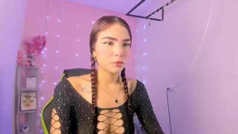 Snapshot of charlotteee_02 chatting on 10/06/25, 03:59 charlotteee online show from 10/06/25, 03:59