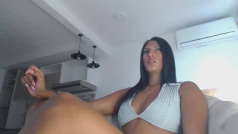 Snapshot of charlottehorny1 chatting on 10/18/25, 07:03 charlottehorny1 online show from 10/18/25, 07:03