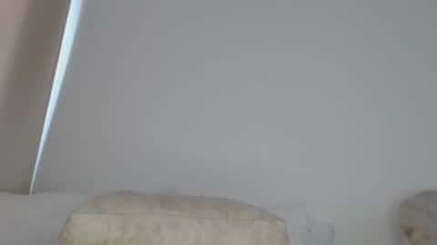 Snapshot of charlottehorny1 chatting on 01/11/26, 02:33 charlottehorny1 online show from 01/11/26, 02:33