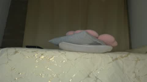 Snapshot of charlottehorny1 chatting on 04/02/26, 01:36 charlottehorny1 online show from 04/02/26, 01:36