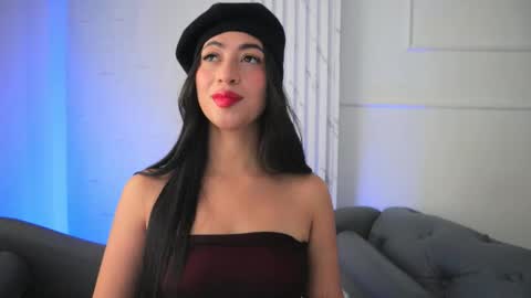 Lauren Rus online show from 11/19/25, 12:49