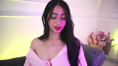 Lauren Rus online show from 06/25/26, 12:31