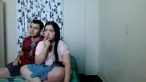 Snapshot of charlottetwins chatting on 12/15/25, 05:01 charlot online show from 12/15/25, 05:01