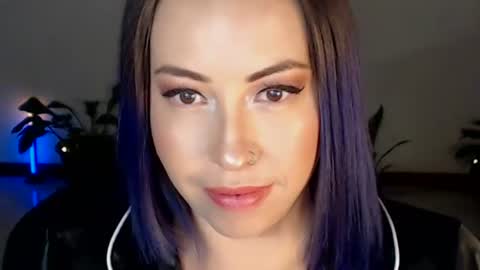 charlottezoe online show from 08/01/26, 08:35