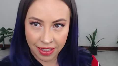 charlottezoe online show from 08/04/26, 06:21