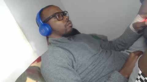 charly_vergonti_ online show from 10/08/25, 10:35