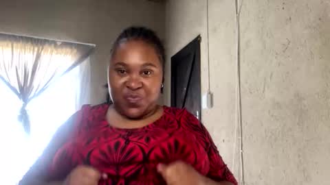 Snapshot of charmainphilly25 chatting on 12/15/25, 07:56 CharmainPhilly25 online show from 12/15/25, 07:56