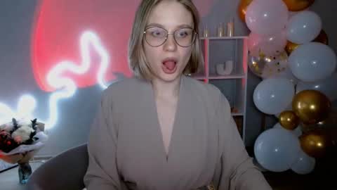 Michelle  online show from 12/06/24, 06:37