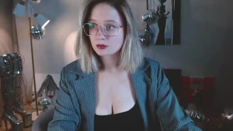Michelle  online show from 05/03/26, 03:01