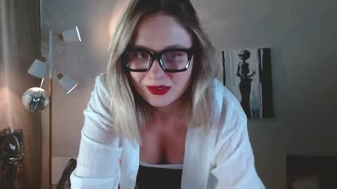 Michelle  online show from 06/05/26, 06:52