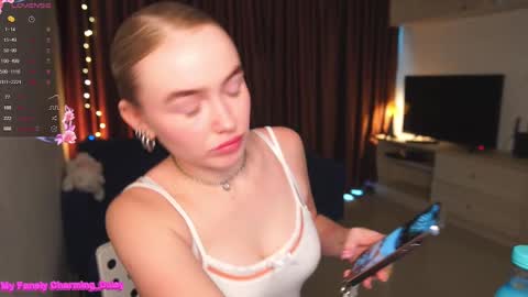 my fansly Charming daisy              My Wishlist  for new toys     online show from 02/28/25, 03:37