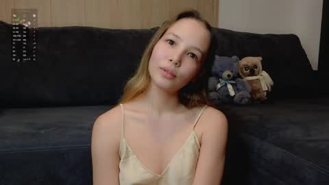 Snapshot of charming_evaa chatting on 04/12/26, 04:34 Eva online show from 04/12/26, 04:34