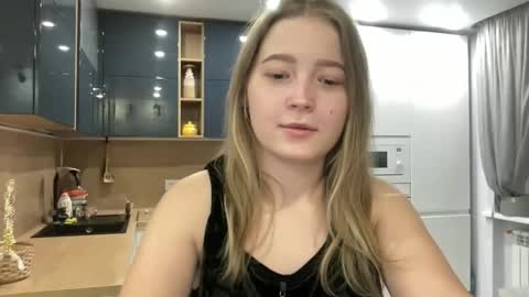 Sarah online show from 09/12/25, 03:01