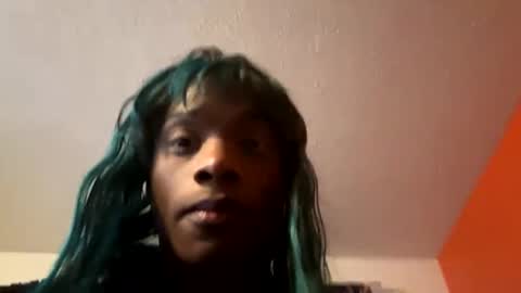 Snapshot of charr1barr chatting on 09/17/25, 04:14 Miss Chocolate online show from 09/17/25, 04:14